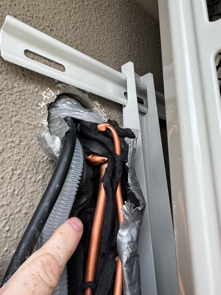 Sealed line-set penetration detail